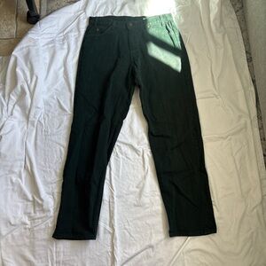 Green Levi’s Jean 36W x 34L